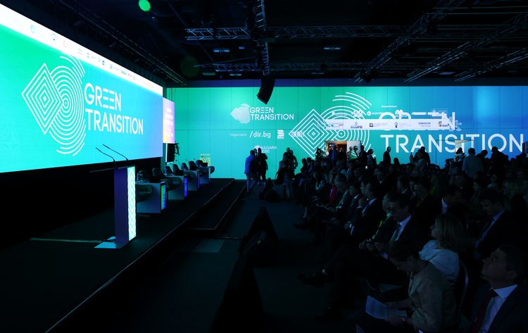 EU Transport Commissioner Tzitzikostas Urges Innovation at Sofia Green Transition Forum