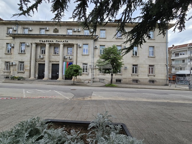 Окръжният съд във Враца наложи ефективно наказание лишаване от свобода на подсъдим за държане и придобиване на наркотици в затвора в Бойчиновци