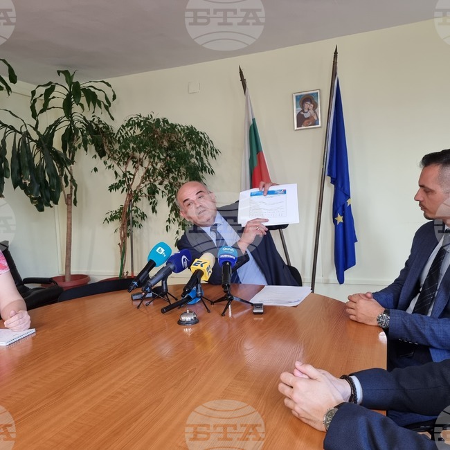 Продължава тенденцията за спад на цените на основните хранителни продукти, отчете председателят на ДКСБТ Владимир Иванов