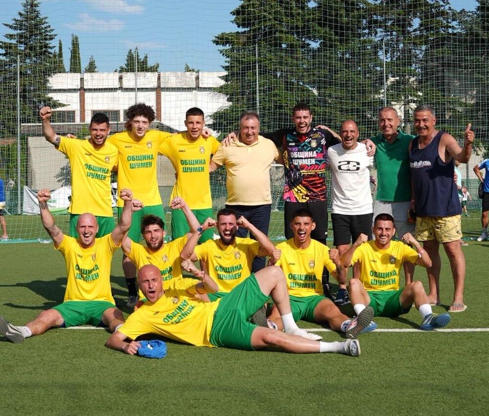 Община Шумен: Кметът проф. Христо Христов поздрави шуменските шампиони по минифутбол в работническия фестивал