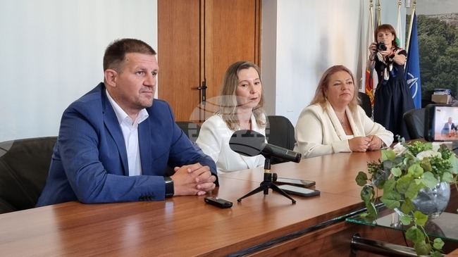 Висшето училище по телекомуникации и пощи ще открие в Хасково център за дистанционно обучение