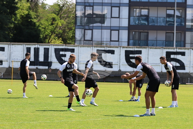 Локомотив (Пловдив) приключи лагера си в Боровец с победа в учебна игра