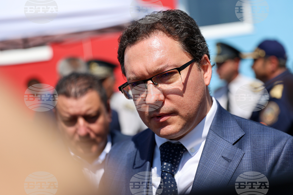 Ще бъде обособен сектор за инструктори, които да провеждат инструктажи и обучения на полицаи по места, каза министър Даниел Митов в Симитли