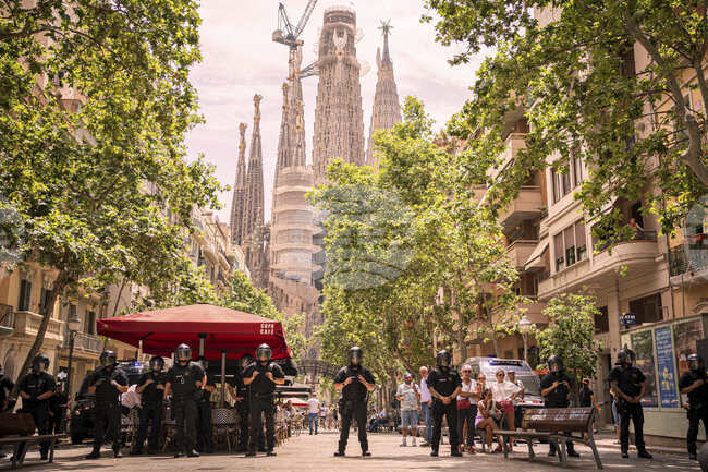 Барселона, най-натовареното круизно пристанище в Европа, намалява капацитета си заради опасения от свръхтуризъм