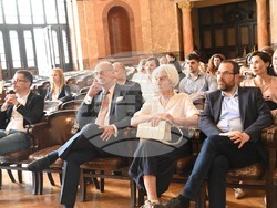 Проф. Ив Пети от Университета на Лотарингия получи Почетен знак „Св. Климент Охридски"