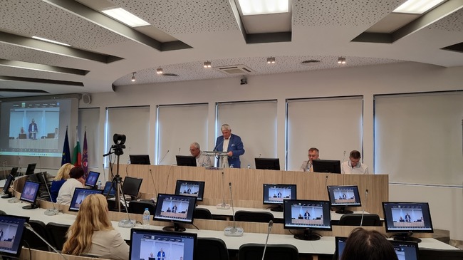 Trade Union Opposes Division of Public Rail Service Between Different Operators