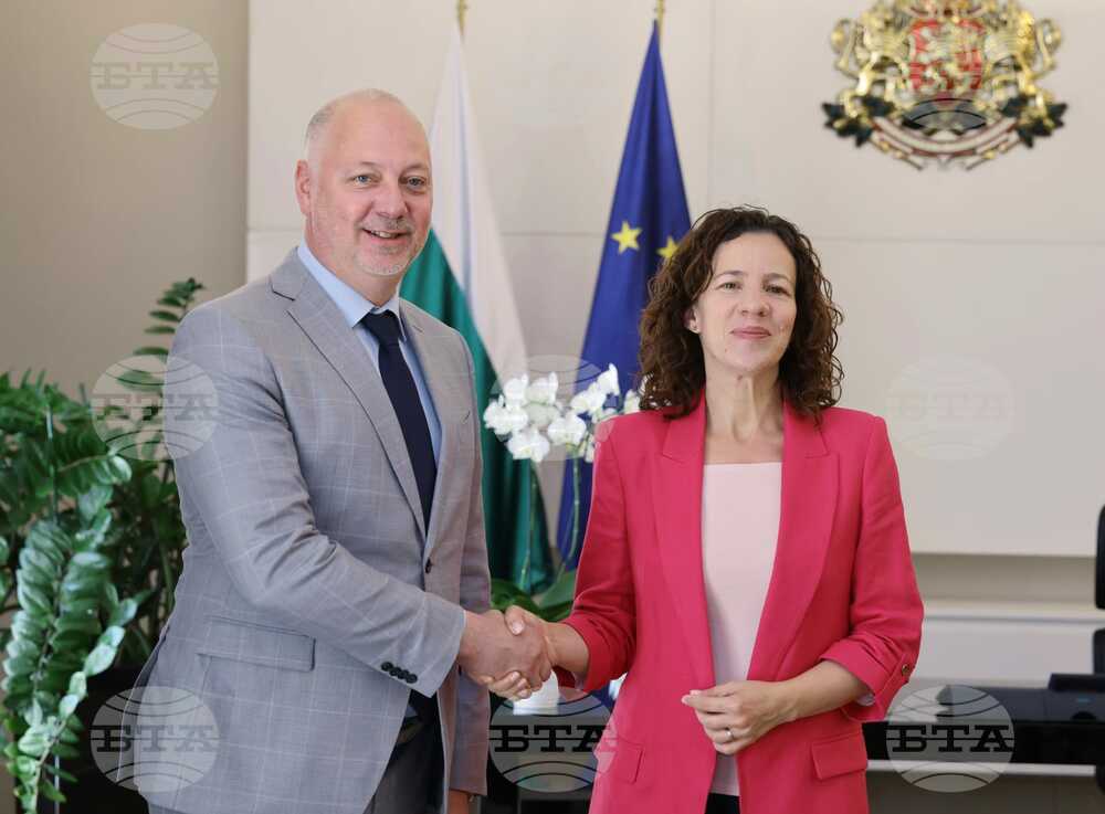 PM Zhelyazkov, Commissioner Minzatu Discuss European Instruments in Support of Employment