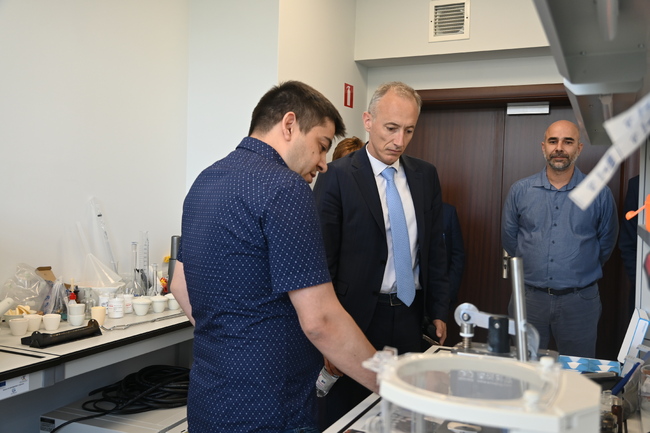 Все повече млади учени трупат знания и опит в институтите по информационни технологии и енергийни системи на БАН