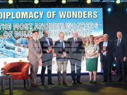 Събитие „Дипломация на чудесата“