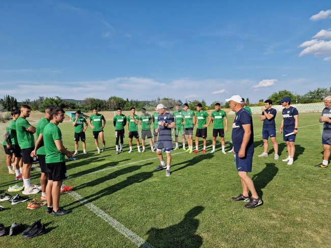 Берое започна подготовка с 21 футболисти и нито един нов