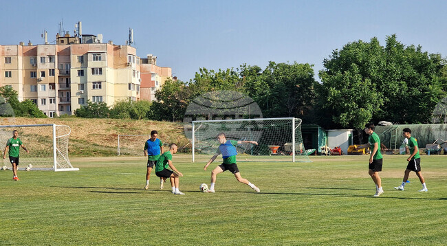 Берое подписа с двама свои юноши