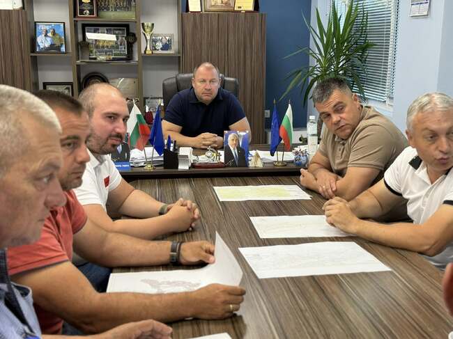 Община Костенец изпълнява проект "Модернизация и ремонт на улично осветление на населените места в община Костенец"