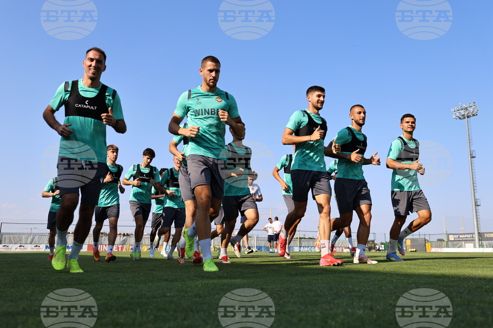 Ботев (Пловдив) започна с победа в контролите от предсезонната си подготовка