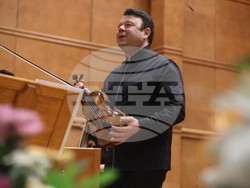 Зала България - Вадим Глузман - концерт