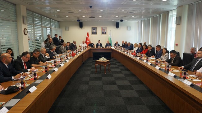 Bulgaria, Turkiye Discuss Measures to Handle Increased Vehicular Traffic in Summer