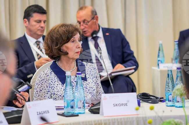 Силяновска от Тирана: Билатерализацията забавя интеграцията в ЕС и засилва стереотипите, че Балканите не са готови за Европа 