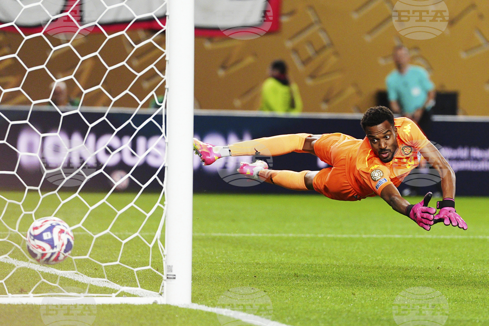 APTOPIX CWC Soccer Flamengo ES Tunisie Philadelphia