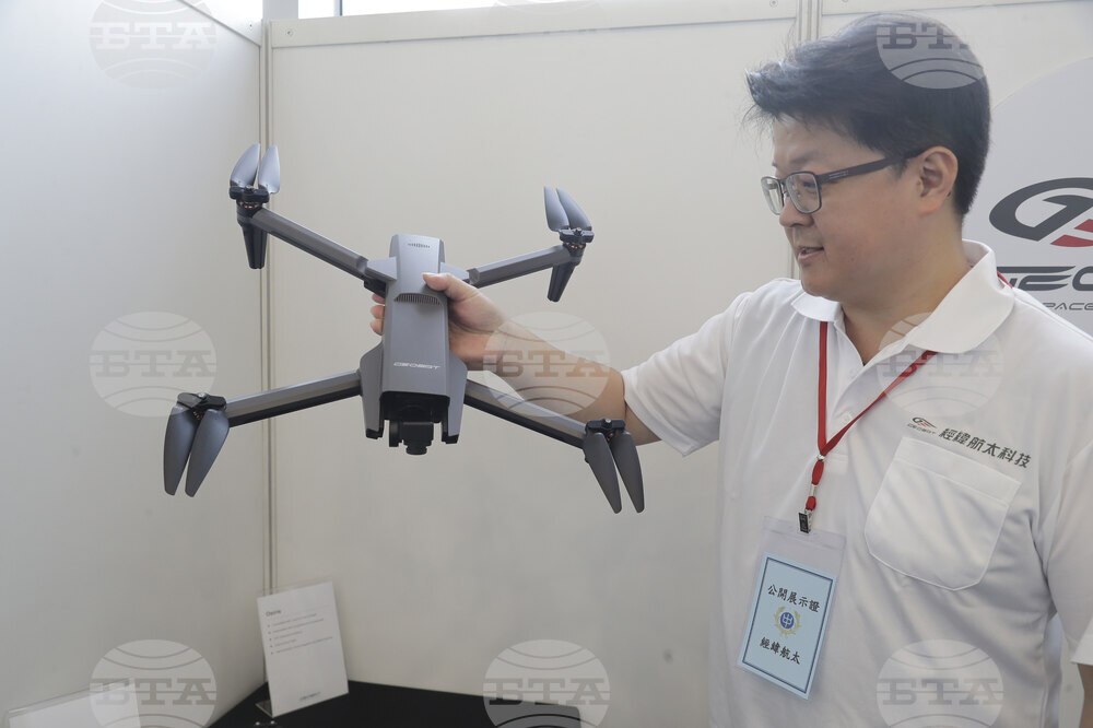 Тайванското министерство на отбраната обучава военнослужещи да свалят дронове 