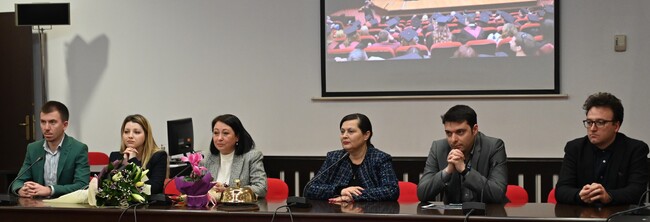 УНСС: Катедра „Медии и обществени комуникации“ празнува 15 години с мащабно изследване на медийната грамотност 