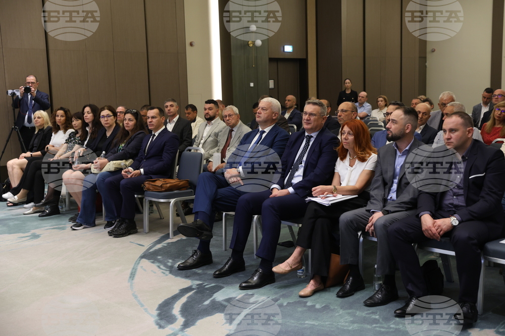 Процедура за възлагане на обществени превозни услуги с железопътен транспорт  - публична дискусия