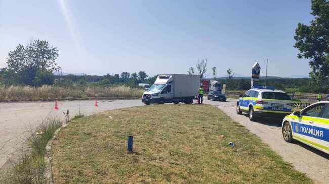 Специализирана полицейска акция се провежда в района на 69-и км на автомагистрала "Тракия", тестват водачите на алкохол и наркотици