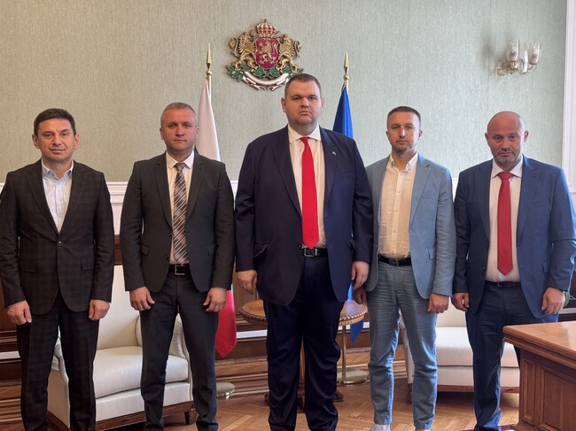 Делян Пеевски, лидер на ДПС и ПГ на ДПС-НОВО НАЧАЛО прие общините Девин и Рудозем в стратегията “Ново начало за развитие на регионите”