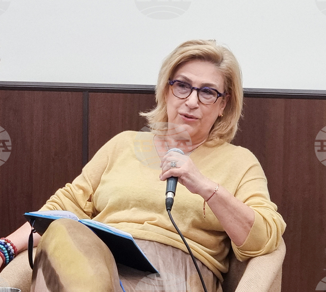 Съвременните медии унищожават систематично демокрацията, смята Татяна Буруджиева