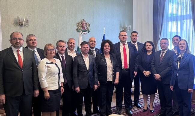 Делян Пеевски, лидер на ДПС и ПГ на ДПС-НОВО НАЧАЛО включи всички общини на ДПС в област Кърджали в стратегията “Ново начало”