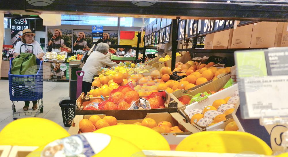 Румънската полиция разследва наличието на плодове с високи нива на пестициди и фалшифициран произход в търговската мрежа