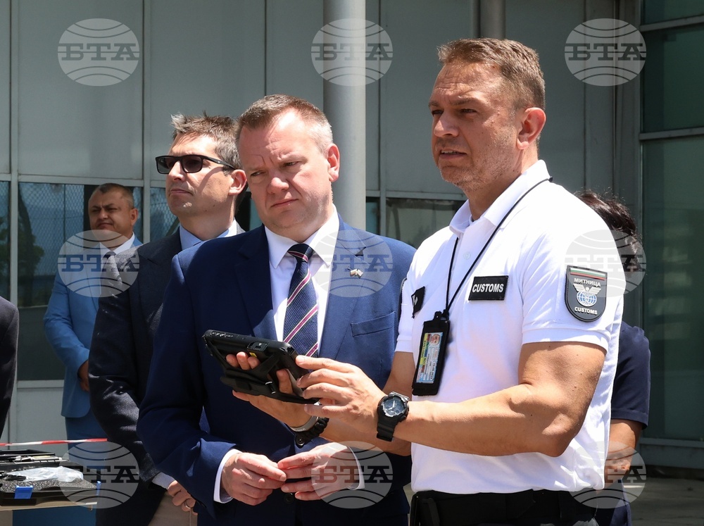 Даниел Митов - Ник-Томас Симъндс - двустранна среща