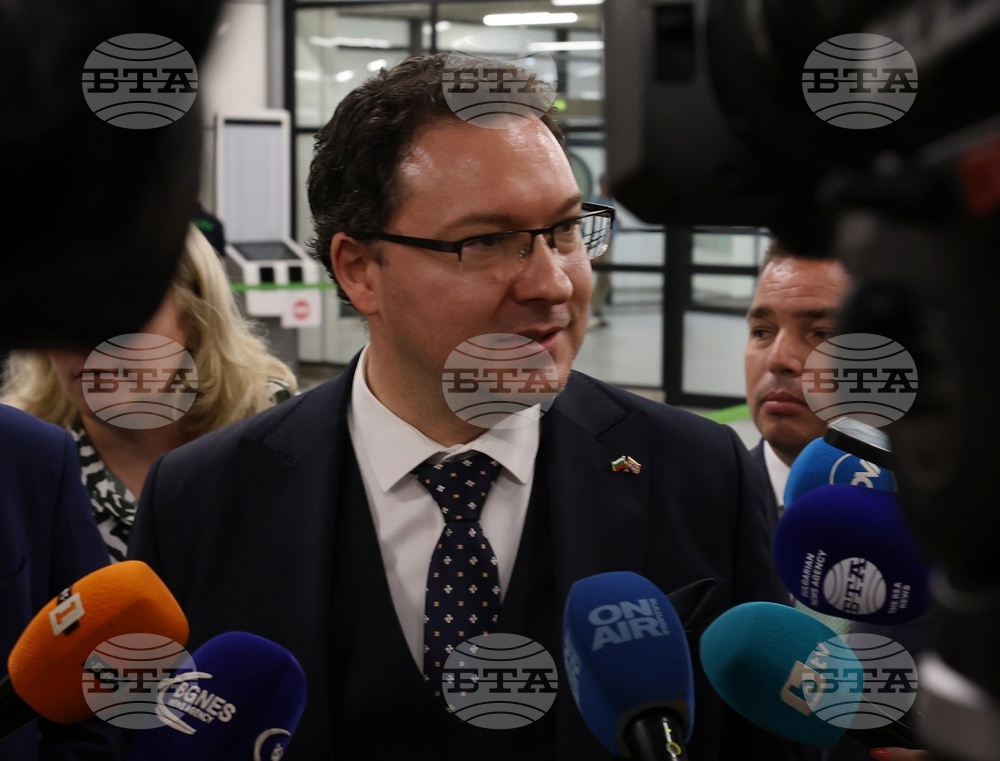 Даниел Митов - Ник-Томас Симъндс - двустранна среща