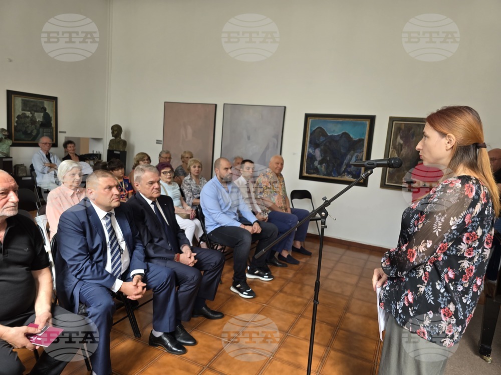 Тематична изложба „Светлин Русев 1933 - 2018“ откриха в плевенската художествена галерия Дарение „Колекция Светлин Русев“