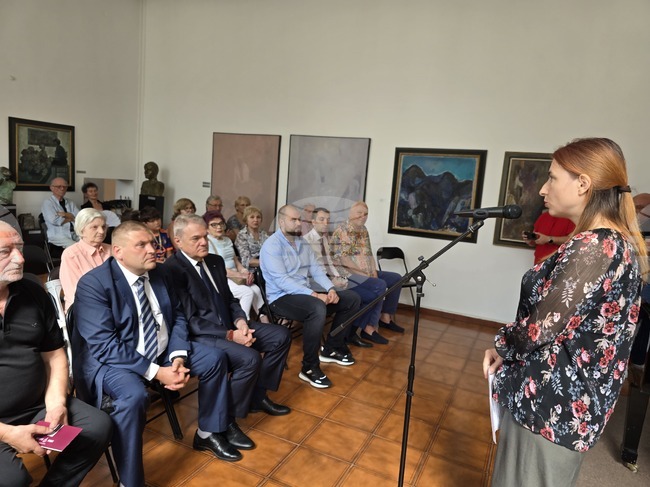 Тематична изложба „Светлин Русев 1933 - 2018“ откриха в плевенската художествена галерия Дарение „Колекция Светлин Русев“