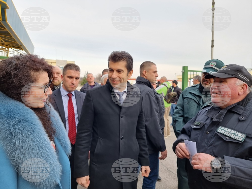 Вече работи граничната система за регистрация на украинските бежанци, заяви Кирил Петков