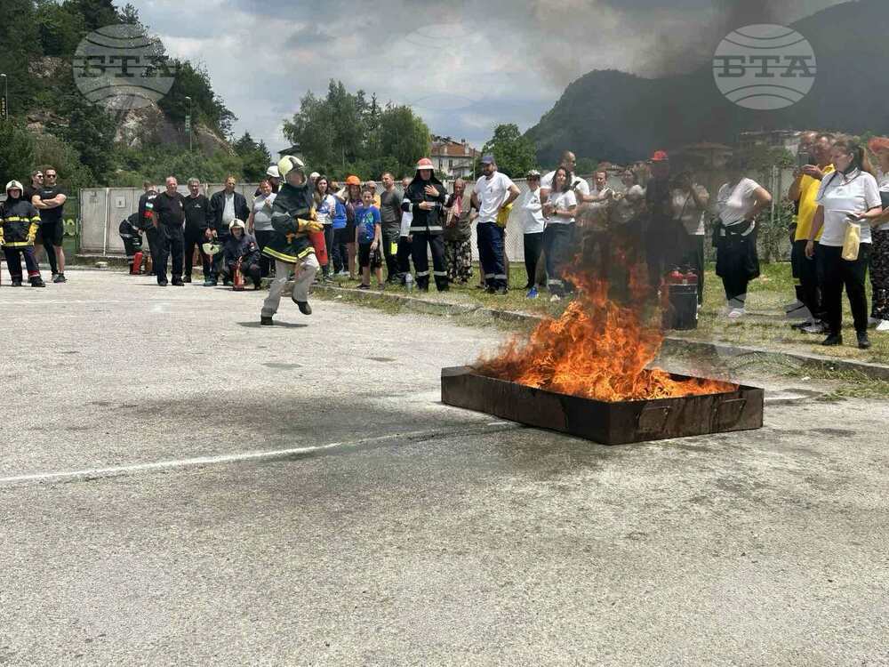 Община Сливен: Доброволци от „Грамадите“ участваха в национално състезание за бързина и надграждане на практически умения