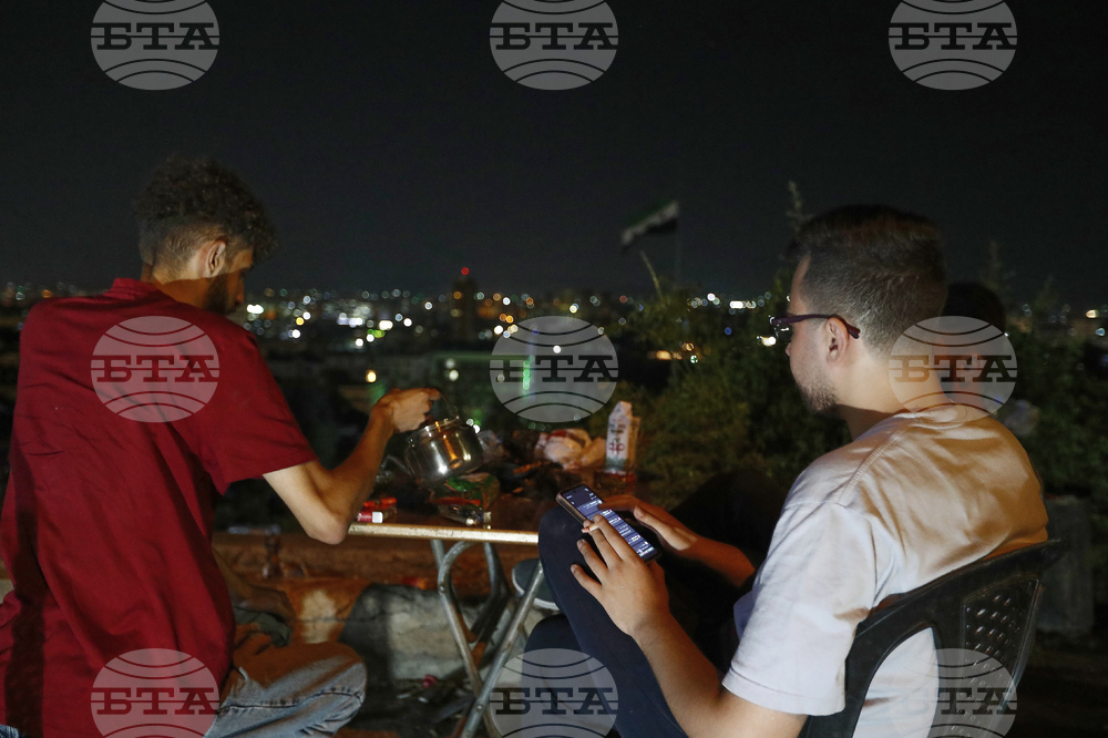 Mideast Wars Syria Lebanon Spectators