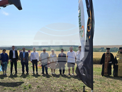 Село Цар Петрово - жътвена кампания 2025 - откриване