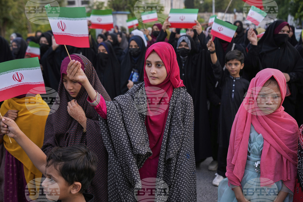 Pakistan Iran Mideast Wars