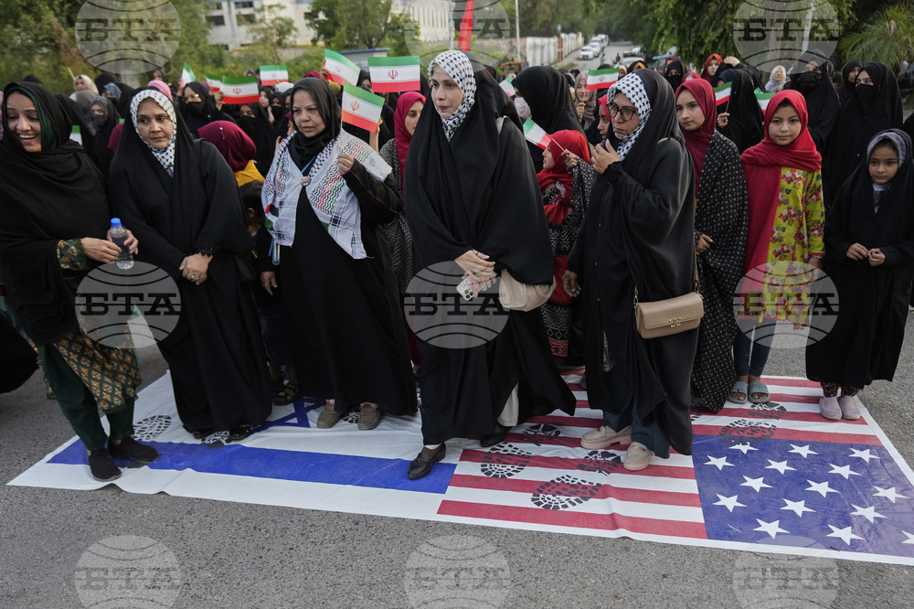Pakistan Iran Mideast Wars