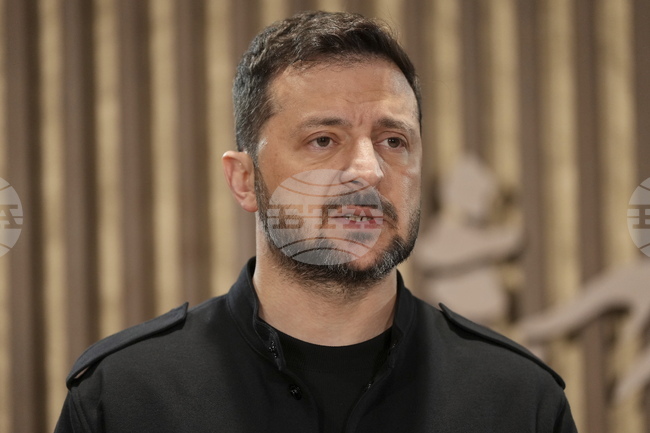 Зеленски пристигна във Великобритания 