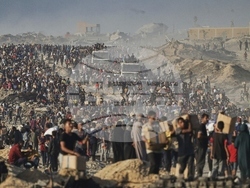 APTOPIX Gaza Food Rush Photo Gallery