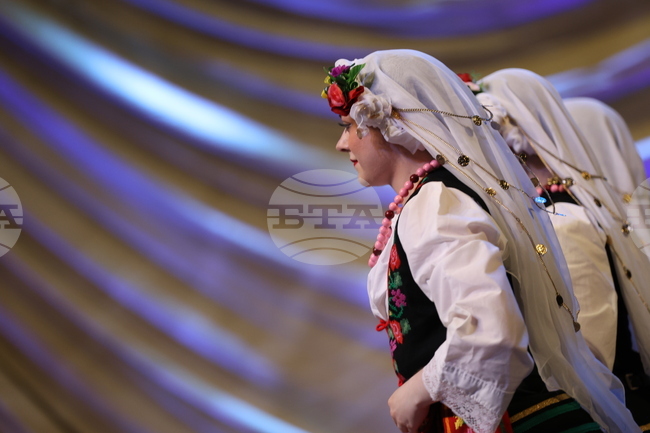 Репетиция, посветена на пиринския фолклор, ще организира днес Танцов състав „Багри“ в Дъблин 