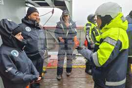Day 53: Last Group of Bulgarian Polar Еxplorers Boards RSV 421
