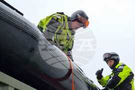 Day 53: Last Group of Bulgarian Polar Еxplorers Boards RSV 421