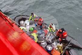 Day 53: Last Group of Bulgarian Polar Еxplorers Boards RSV 421