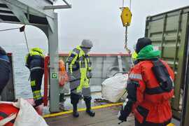 Day 53: Last Group of Bulgarian Polar Еxplorers Boards RSV 421