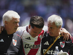 CWC River Plate Urawa Red Diamonds Soccer