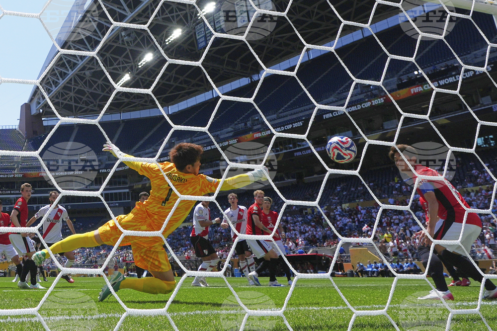 APTOPIX CWC River Plate Urawa Red Diamonds Soccer