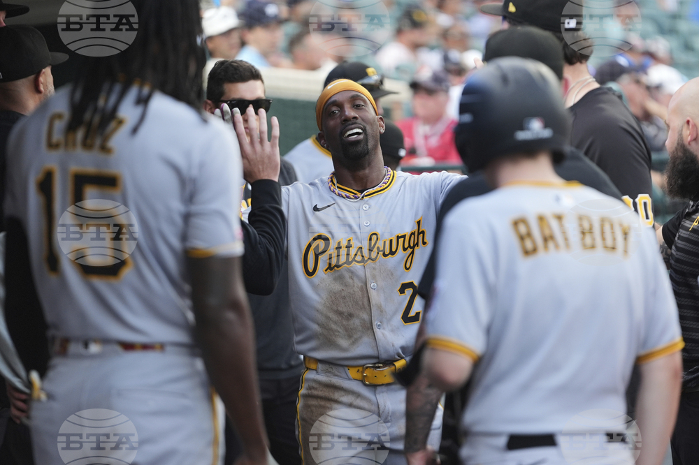 Pirates Tigers Baseball