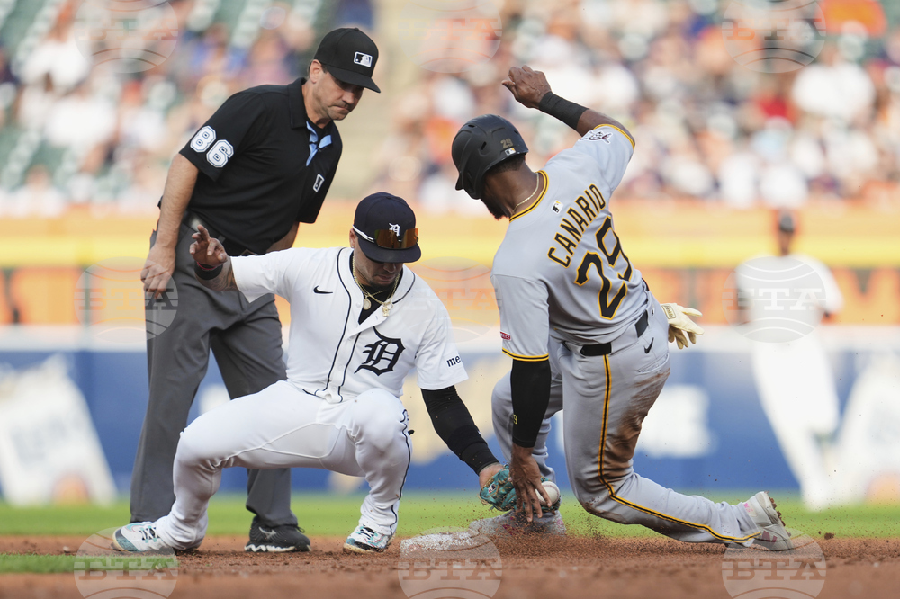 Pirates Tigers Baseball
